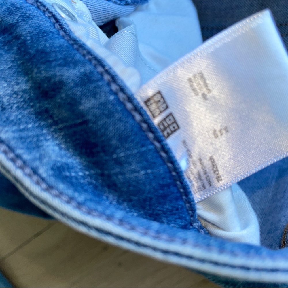 UNIQLO - Picture 4 of 4